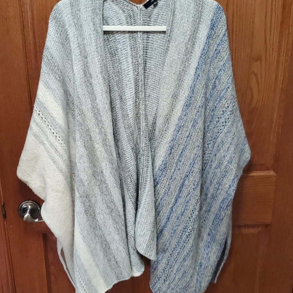 Poncho type cardigan great condition very soft!
